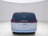 Used 2022 Chrysler Pacifica Touring-L image 5
