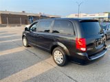 Used 2017 Dodge Grand Caravan SE image 5