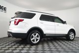 Used 2017 Ford Explorer XLT image 3