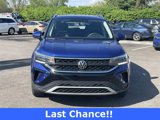 Used 2022 Volkswagen Taos SE w/ Panoramic Sunroof Package image 3