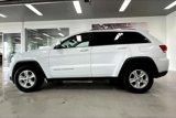 Used 2014 Jeep Grand Cherokee Laredo w/ Quick Order Package 23E image 3