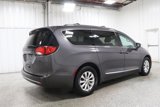 Used 2017 Chrysler Pacifica Touring-L image 5