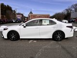Used 2023 Toyota Camry SE image 5