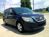 Used 2009 Volkswagen Routan SE image 2