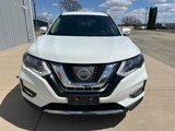 Used 2017 Nissan Rogue SV w/ SV Premium Package image 4