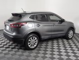 Used 2020 Nissan Rogue Sport SV image 2