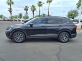 Used 2020 Volkswagen Tiguan SE w/ Panoramic Sunroof Package image 3