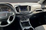 Used 2022 GMC Terrain SLE w/ Driver Convenience Package image 3