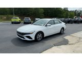 New 2025 Hyundai Elantra SE image 4
