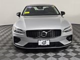 Certified 2022 Volvo S60 B5 Momentum w/ Premium Package image 2