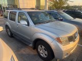 Used 2005 Nissan Pathfinder SE w/ (G01) SE Comfort Pkg image 3