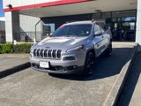 Used 2018 Jeep Cherokee Latitude w/ Altitude Package image 3