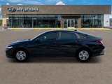 New 2025 Hyundai Elantra SE image 3