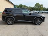Used 2021 Nissan Rogue S image 2