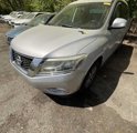 Used 2014 Nissan Pathfinder SV image 3