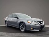 Used 2017 Nissan Altima 2.5 SV image 2
