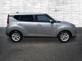 Used 2022 Kia Soul LX w/ Technology Package image 2