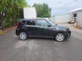 Used 2023 Kia Soul LX image 2