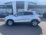 Used 2019 Chevrolet Trax LT w/ LT Convenience Package image 2