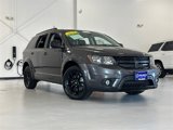 Used 2019 Dodge Journey SE w/ Blacktop Package image 2