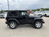 Used 2010 Jeep Wrangler Rubicon w/ PWR Convenience Group image 4