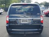 Used 2013 Chrysler Town & Country Touring image 6