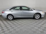 Used 2017 Toyota Camry LE image 3