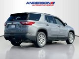 Used 2018 Chevrolet Traverse LT image 2