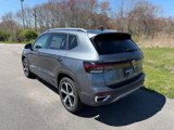 New 2025 Volkswagen Taos SEL image 5