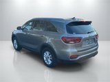 Used 2019 Kia Sorento LX w/ LX Convenience Package image 3