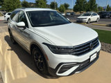 Used 2022 Volkswagen Tiguan SE image 3
