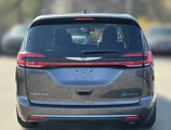 Certified 2022 Chrysler Pacifica Limited w/ Uconnect Theater Family Group image 4