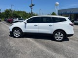 Used 2017 Chevrolet Traverse LT w/ Style and Technology Package image 2