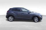 Used 2022 Hyundai Kona SEL w/ Winter Weather Package image 4
