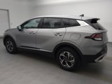 Used 2023 Kia Sportage LX image 3