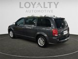 Used 2019 Dodge Grand Caravan SXT image 3