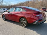 Used 2024 Hyundai Elantra Limited image 3
