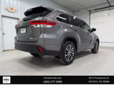 Used 2017 Toyota Highlander SE image 4