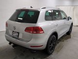 Used 2013 Volkswagen Touareg Sport image 3
