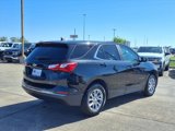 Used 2021 Chevrolet Equinox LT image 2