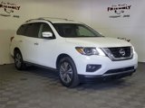 Used 2019 Nissan Pathfinder SV image 2