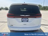 New 2025 Chrysler Pacifica Select image 4