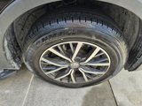 Used 2020 Volkswagen Tiguan SE w/ Panoramic Sunroof Package image 3