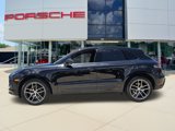 Certified 2023 Porsche Macan image 2