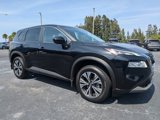 Used 2023 Nissan Rogue SV image 2