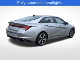 Used 2021 Hyundai Elantra SEL w/ Convenience + Premium Package image 6