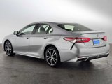 Used 2018 Toyota Camry SE image 5