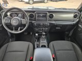 Used 2023 Jeep Gladiator Sport image 5