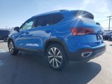 Certified 2022 Volkswagen Taos SE w/ Panoramic Sunroof Package image 5