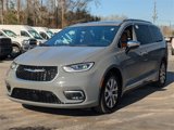 New 2025 Chrysler Pacifica Pinnacle image 4